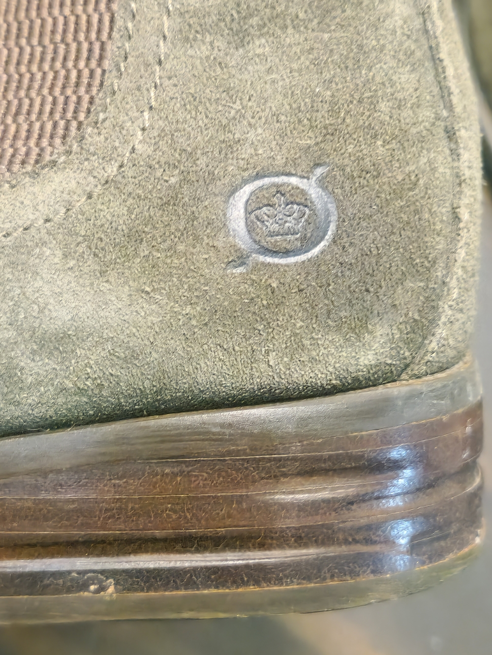 Børn Casco Olive Green Chelsea Boots | Suede & Full-Grain Leather | 6M - Picture 6 of 10